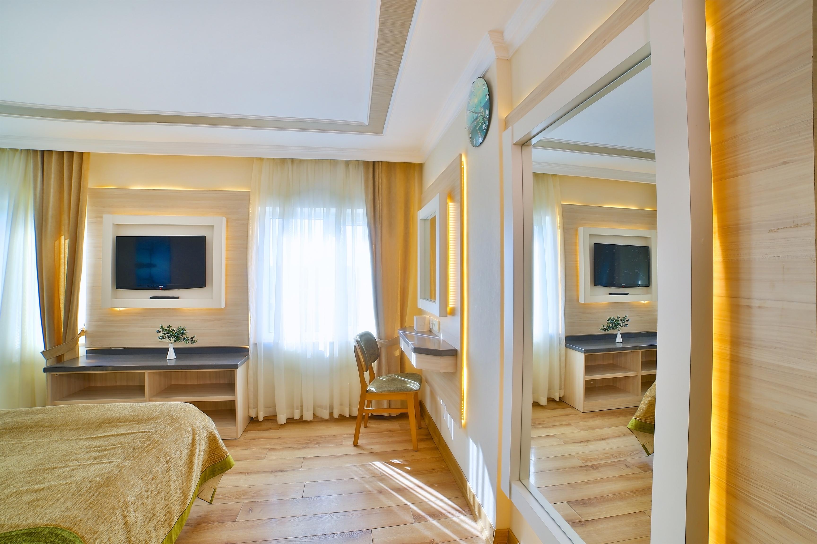 Hotel Bulvar Palas Istanbul Bagian luar foto