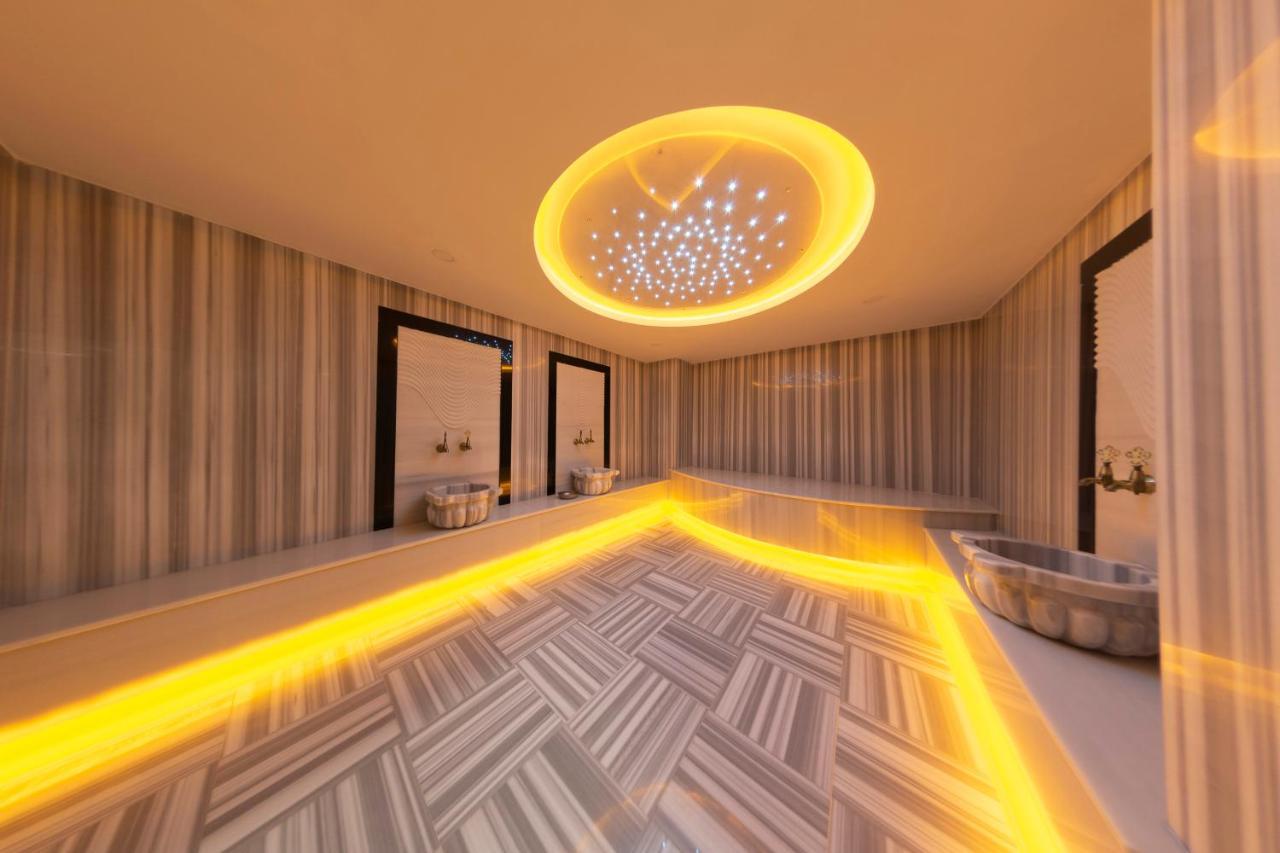 Hotel Bulvar Palas Istanbul Bagian luar foto