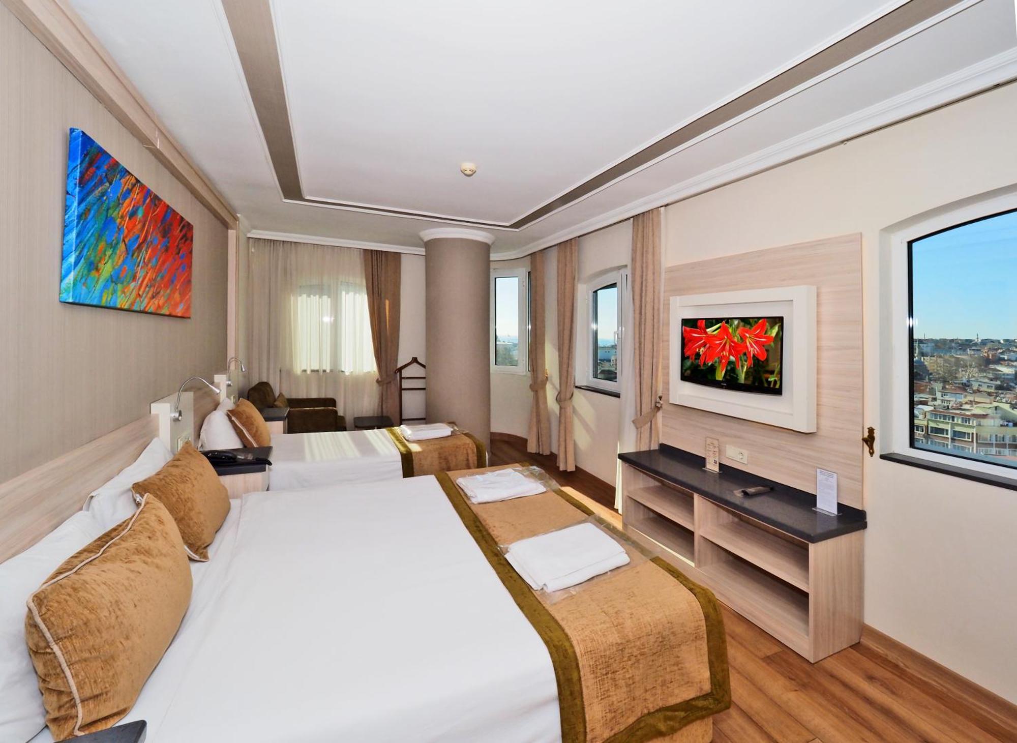 Hotel Bulvar Palas Istanbul Bagian luar foto